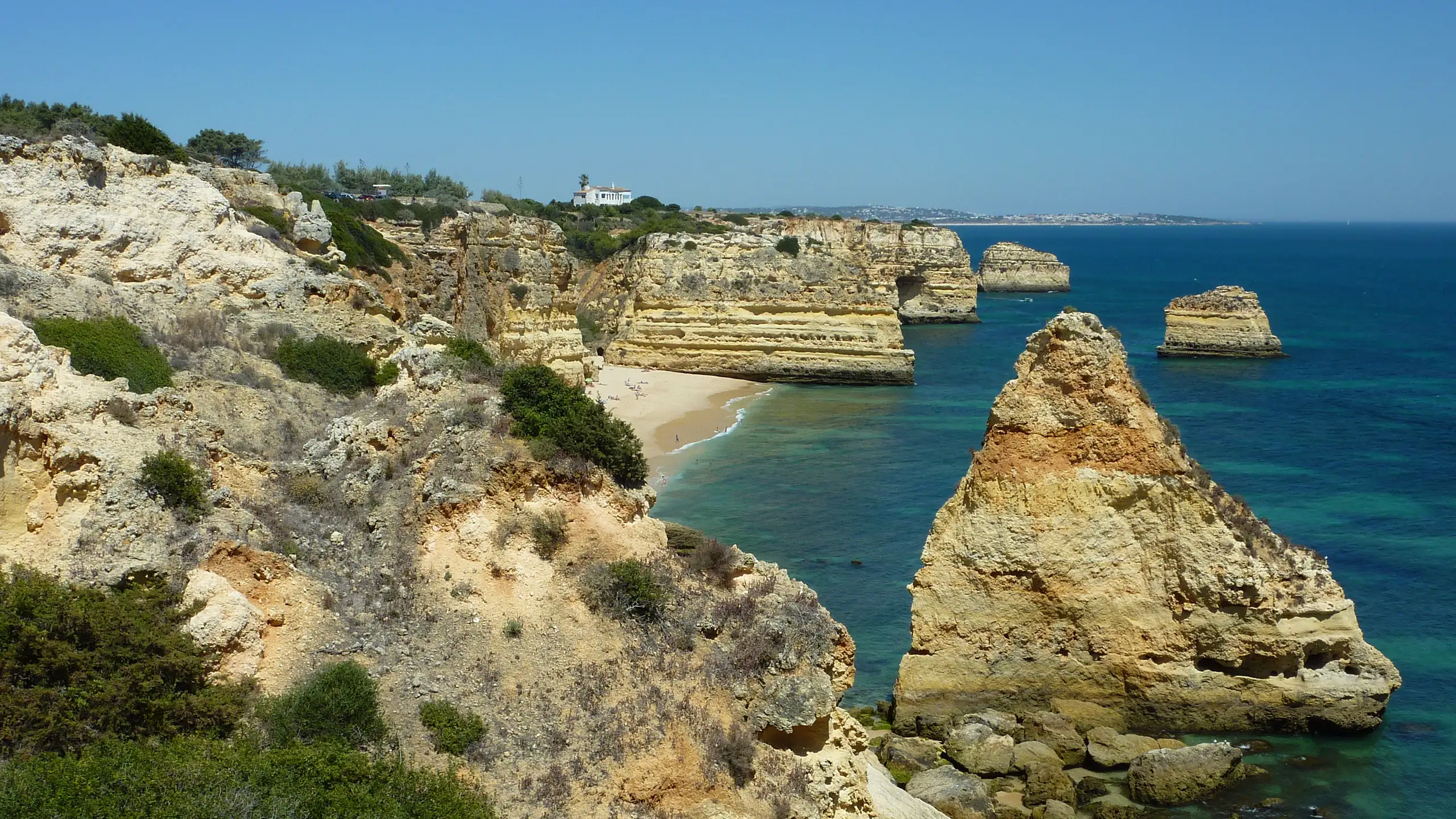 Praia da Marinha, Portugal